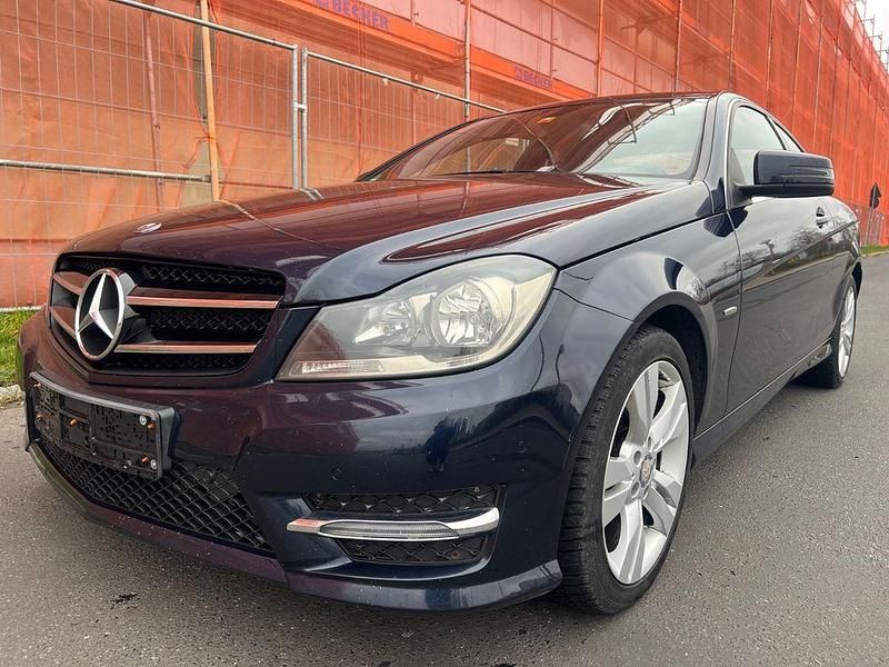Blau Gebraucht 2013 Mercedes C180 Coupé | 5.999 € (Fairer Preis) - Bild 1/4