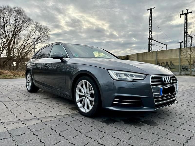 Gebraucht Audi A4 S-Line 218 PS (160 kW) 2016 Grau Kombi
