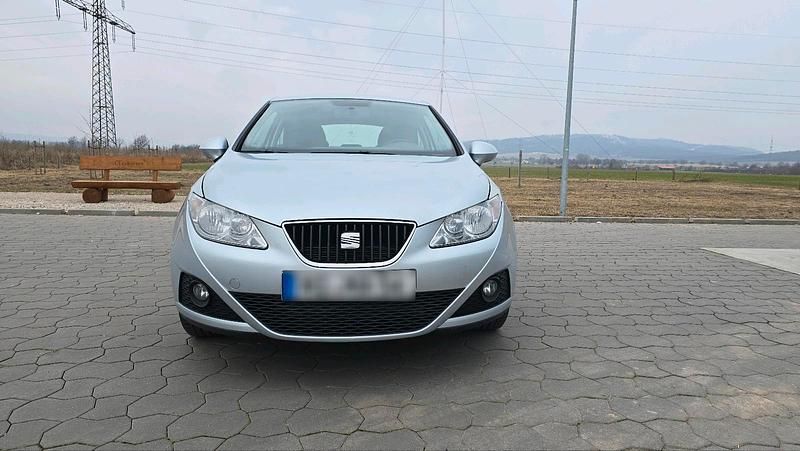 Gebraucht Seat Ibiza 86 PS (63 kW) 2011 Silber Limousine