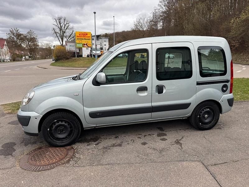 Gebraucht Renault Kangoo 95 PS (69 kW) 2009 Silber Van / Kleinbus