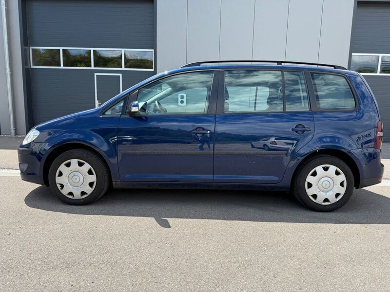 Blau Gebraucht 2008 VW Touran Trendline Van / Kleinbus | 2.950 € (Superpreis) - Bild 1/4
