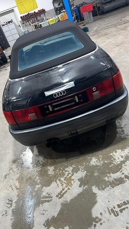 Gebraucht Audi 80 170 PS (125 kW) 1990 Schwarz Limousine