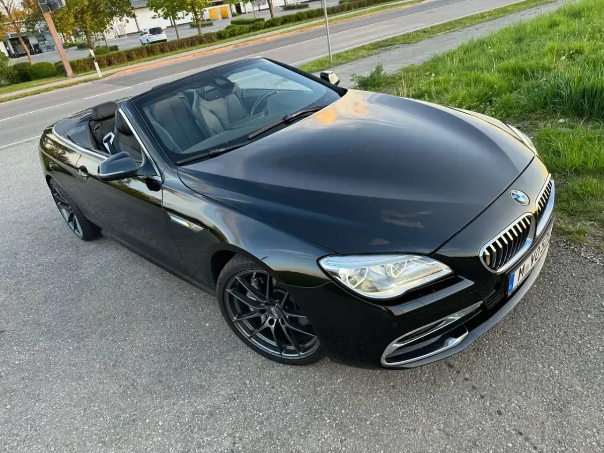 Gebraucht BMW 640 Cabriolet Sport Line 313 PS (230 kW) 2015 Black sapphire metallic Cabrio