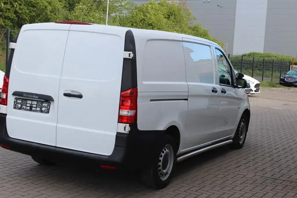 Gebraucht Mercedes Vito 136 PS (100 kW) 2021 Arktikweiss Van