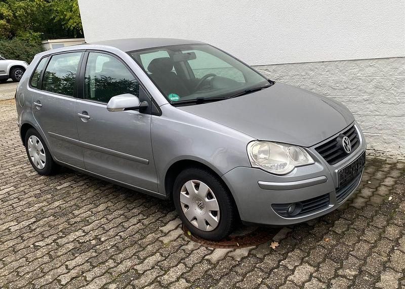 Silber Gebraucht 2008 VW Polo Comfortline Limousine | 1.900 € (Fairer Preis) - Bild 1/4