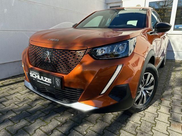 Gebraucht Peugeot e-2008 Active 100 kW (136 PS) 2023 Orange SUV