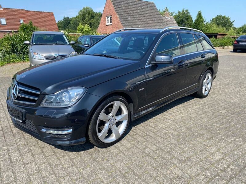 Schwarz Gebraucht 2014 Mercedes C220 AMG Kombi | 11.490 € (Fairer Preis) - Bild 1/4