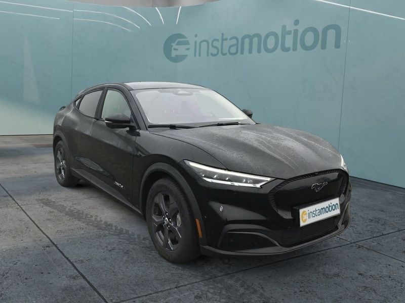 Schwarz Gebraucht 2022 Ford Mustang Mach-E Extended Range SUV | 36.630 € (Fairer Preis) - Bild 1/4