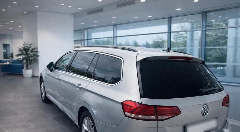 Second-hand VW Passat 150 CP (110 kW) 2018 Argintiu Break