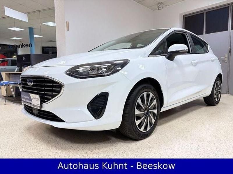 Gebraucht Ford Fiesta Titanium 101 PS (74 kW) 2023 Weiß Kleinwagen