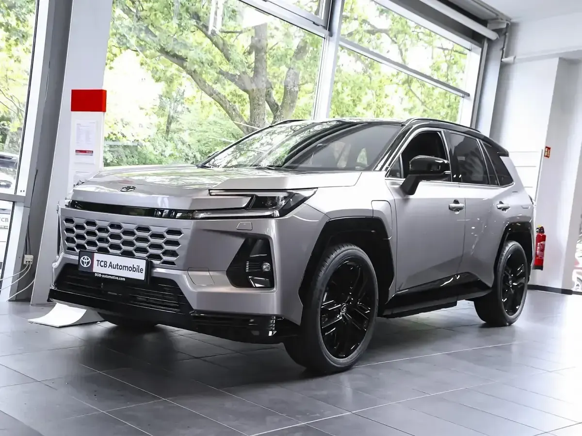 Gebraucht Toyota RAV4 Hybrid Style 272 PS (200 kW) 2026 SUV