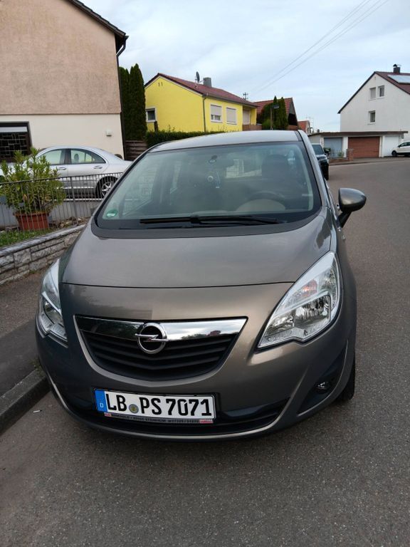 Braun Gebraucht 2010 Opel Meriva Edition Van / Kleinbus | 5.300 € (Fairer Preis) - Bild 1/4