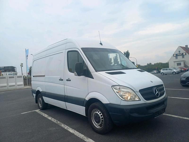 Weiß Gebraucht 2010 Mercedes Sprinter Van | 7.850 € (Guter Preis) - Bild 1/4