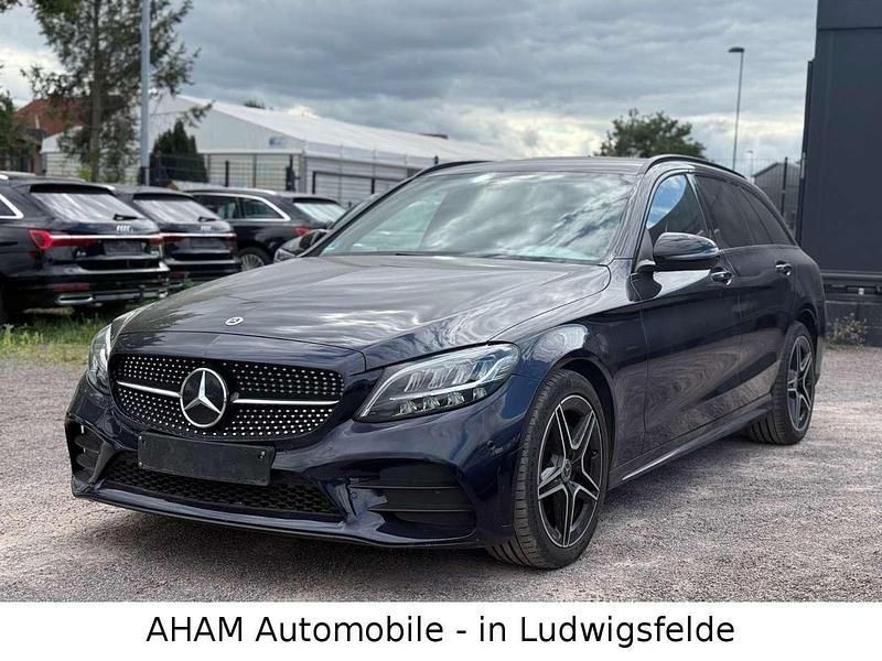 Blau Gebraucht 2020 Mercedes C220 AMG Kombi | 23.490 € (Guter Preis) - Bild 1/4