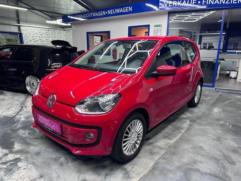 Rot Gebraucht 2012 VW up! high up! Kleinwagen | 4.990 € (Fairer Preis) - Bild 1/4