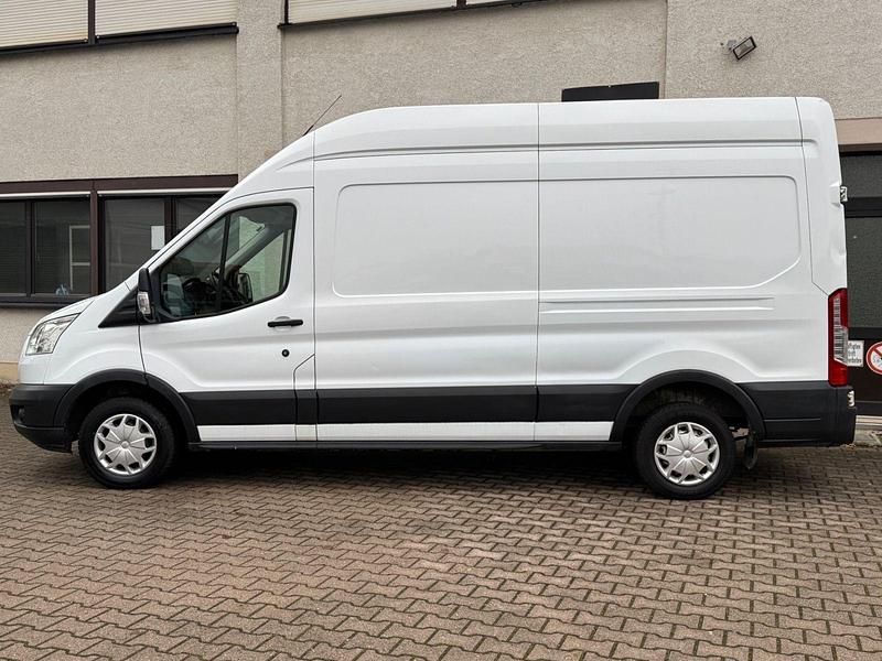 Gebraucht Ford Transit Trend 125 PS (91 kW) 2017 Weiß Van / Kleinbus