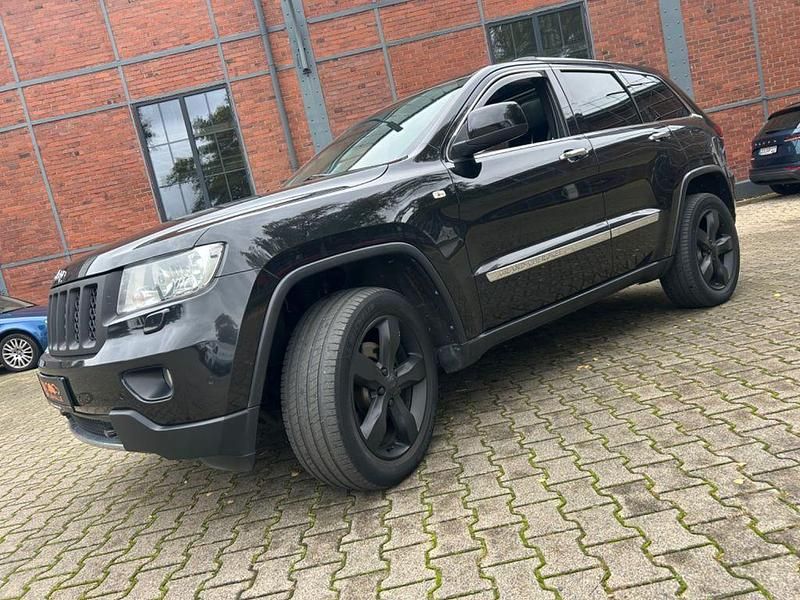 Schwarz Gebraucht 2010 Jeep Grand Cherokee Overland SUV | 12.500 € (Fairer Preis) - Bild 1/3