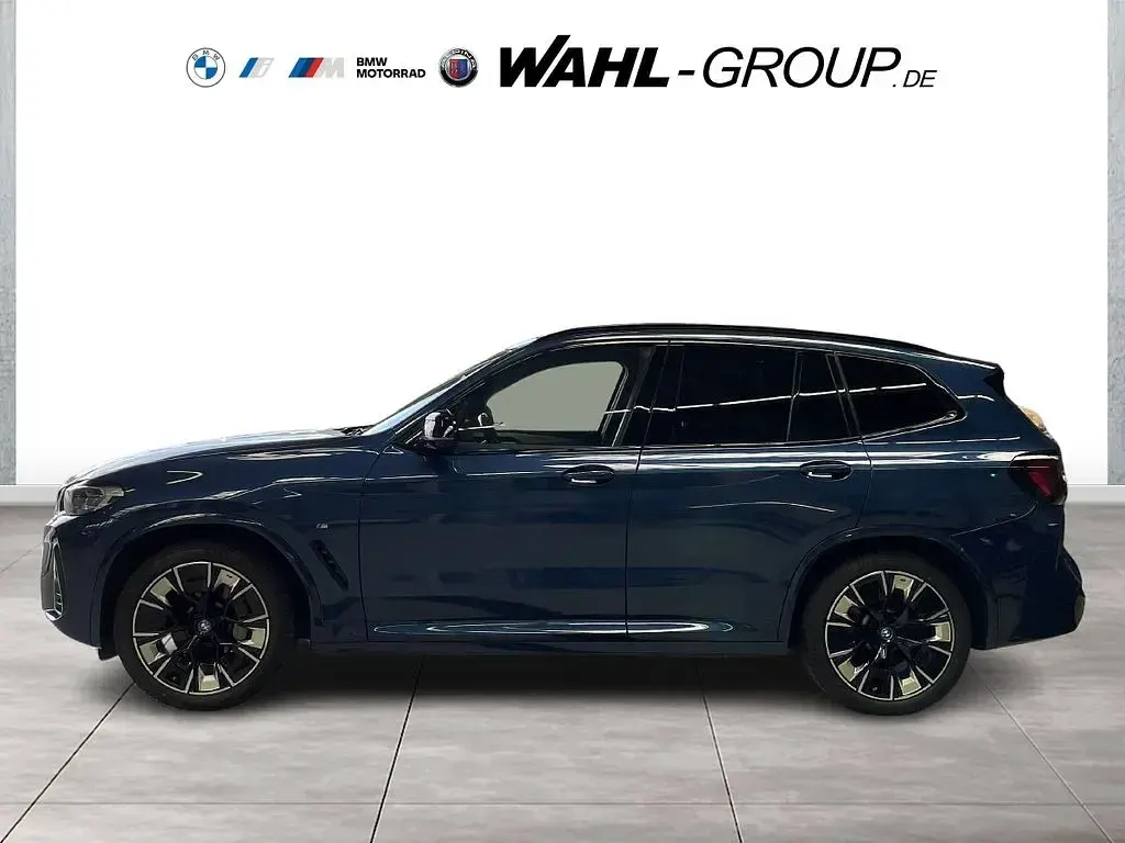 Gebraucht BMW iX3 M Sport 210 kW (286 PS) 2023 Blau SUV