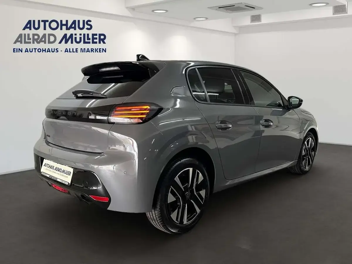 Gebraucht Peugeot 208 Allure 101 PS (74 kW) 2025 Grau Kleinwagen