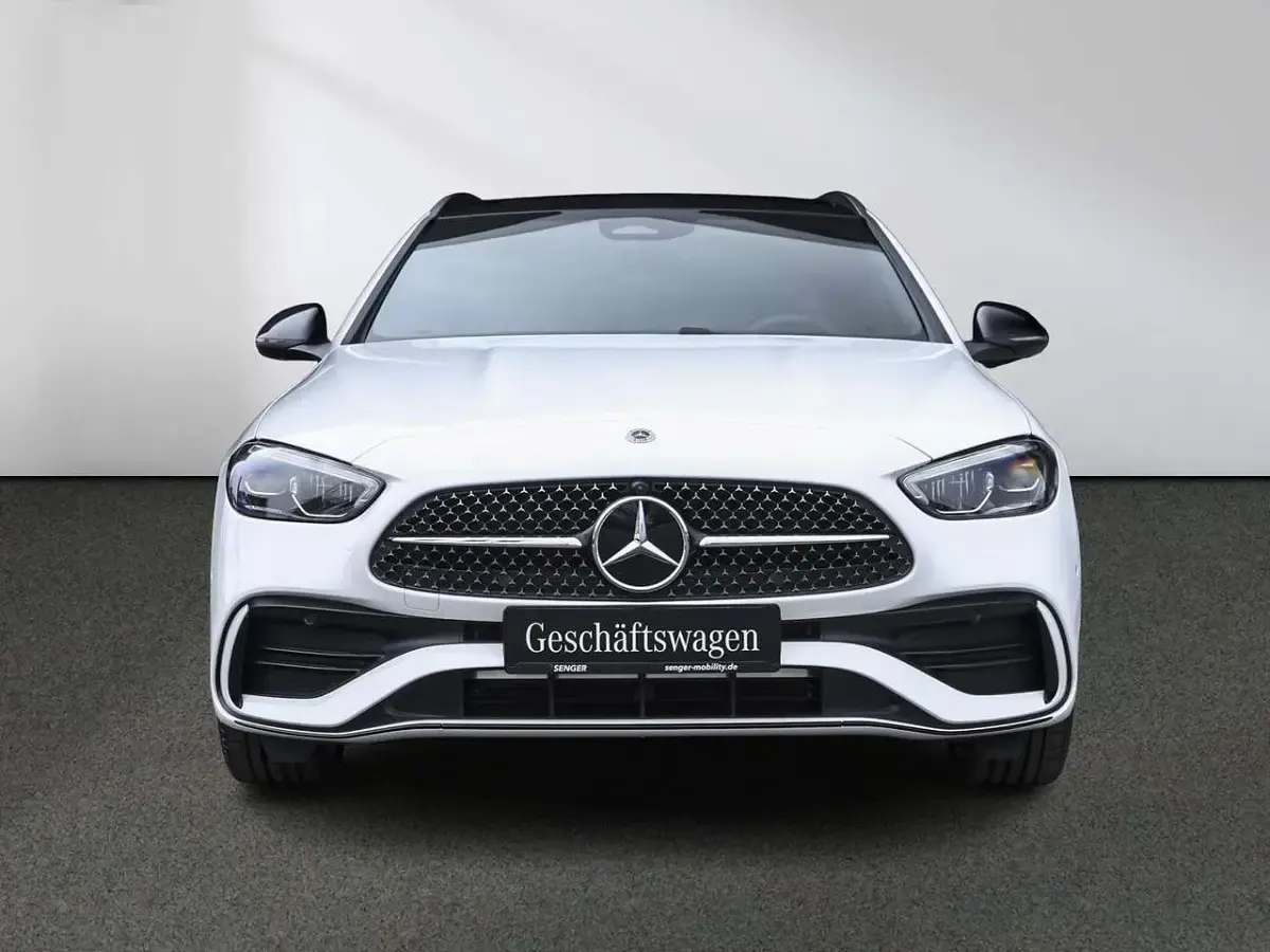 Gebraucht Mercedes C220 AMG 197 PS (144 kW) 2026 Weiß Kombi
