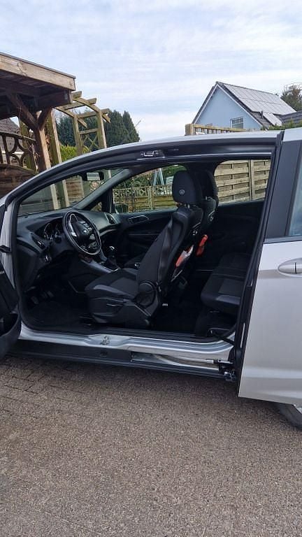 Gebraucht Ford B-MAX SYNC Edition 101 PS (74 kW) 2016 Silber Van / Kleinbus