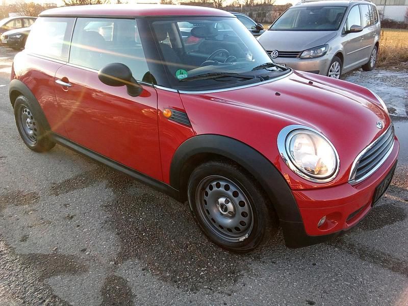 Gebraucht Mini Cooper Coupé 95 PS (69 kW) 2009 Rot Coupé