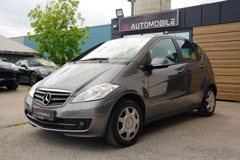 Grau Gebraucht 2009 Mercedes A150 Van / Kleinbus | 4.250 € (Fairer Preis) - Bild 1/4