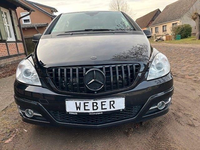 Schwarz Gebraucht 2009 Mercedes B200 Van / Kleinbus | 3.485 € (Guter Preis) - Bild 1/4