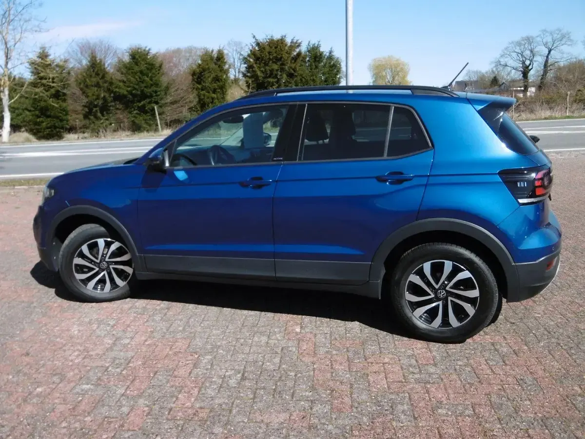 Używany VW T-Cross Active 110 KM (80 kW) 2021 Niebieski SUV