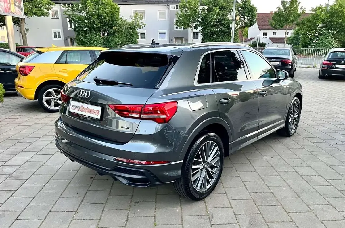 Gebraucht Audi Q3 S-Line 190 PS (139 kW) 2019 Grau SUV