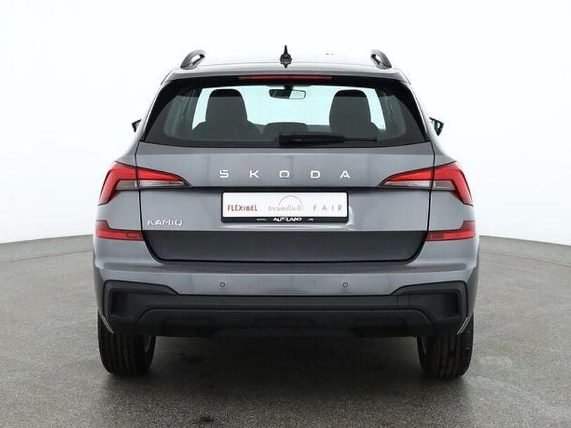 Neu Skoda Kamiq 116 PS (85 kW) 2026 Grau SUV