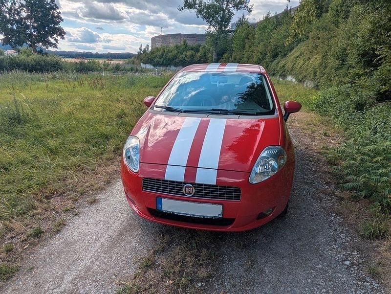 Rot Gebraucht 2008 Fiat Punto Active Kleinwagen | 2.850 € (Fairer Preis) - Bild 1/4