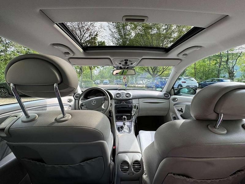 Schwarz Gebraucht 2003 Mercedes CLK320 Avantgarde Coupé | 7.400 € (Fairer Preis) - Bild 1/4