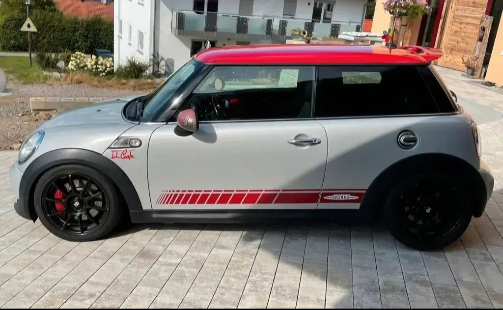 Gebraucht Mini John Cooper Works 211 PS (155 kW) 2011 Silber Kleinwagen