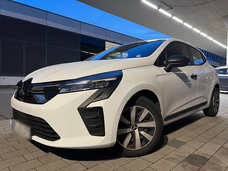 Weiß Gebraucht 2024 Mitsubishi Colt Limousine | 15.000 € (Fairer Preis) - Bild 1/4