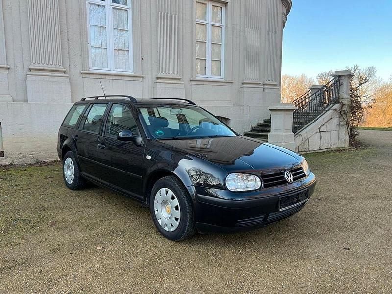 Schwarz Gebraucht 2003 VW Golf IV Ocean Kombi | 1.490 € (Fairer Preis) - Bild 1/3