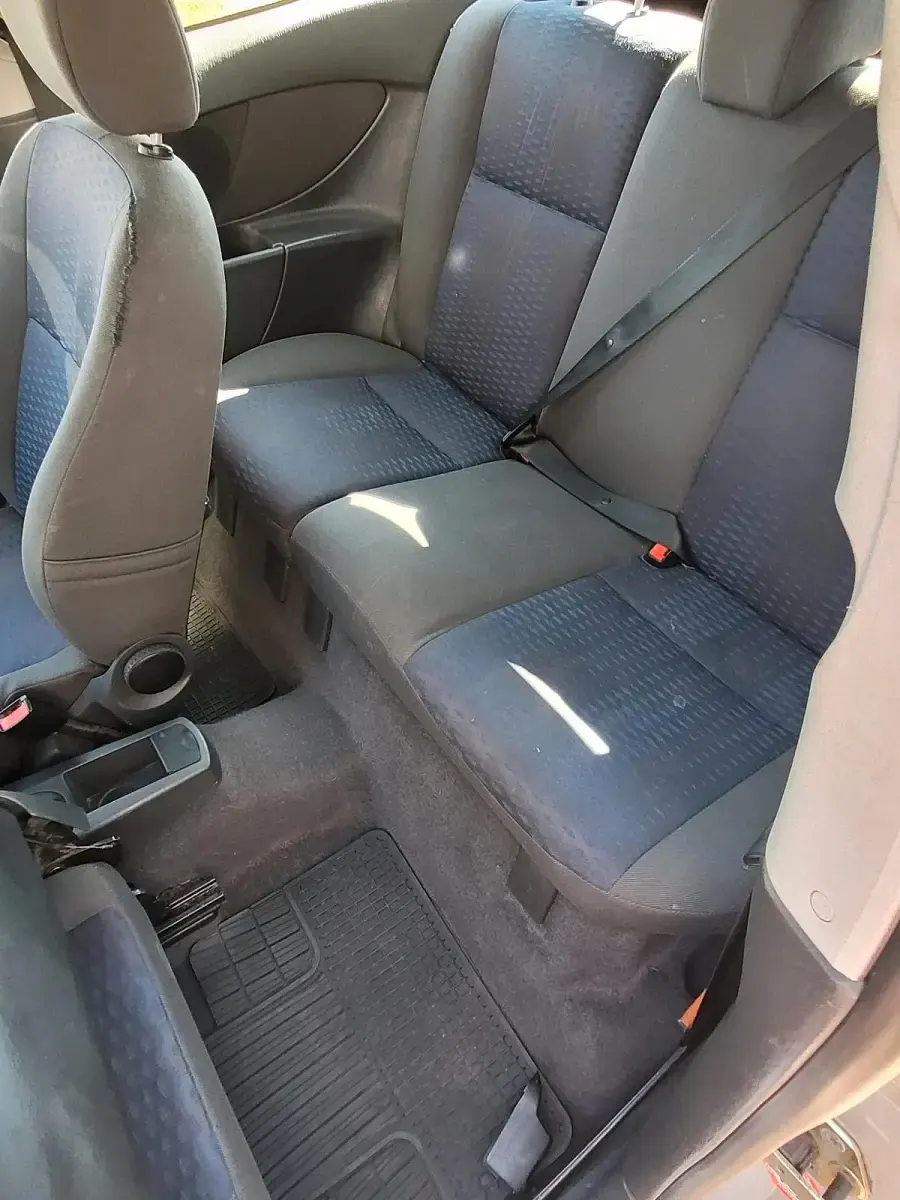 Usata Ford Focus 101 CV (74 kW) 2001 Argento Utilitaria