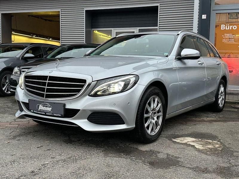 Gebraucht Mercedes C180 156 PS (114 kW) 2016 Silber Kombi