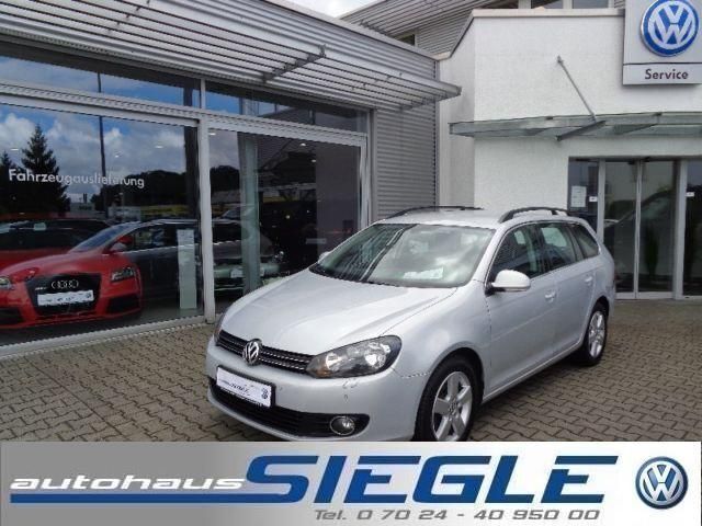 Silber metallic Gebraucht 2013 VW Golf VII Comfortline Kombi | 9.690 € (Etwas zu teuer) - Bild 1/4
