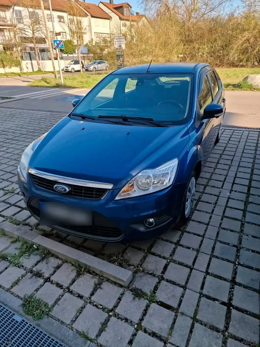 Gebraucht Ford Focus 101 PS (74 kW) 2008 Blau Limousine