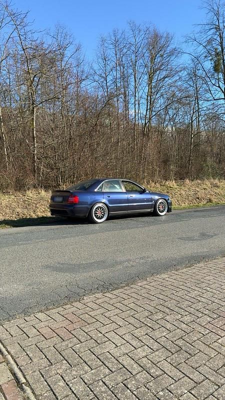 Gebraucht Audi A4 150 PS (110 kW) 1997 Blau Limousine