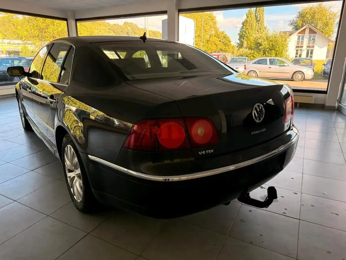 Gebraucht VW Phaeton 240 PS (176 kW) 2009 Schwarz Limousine