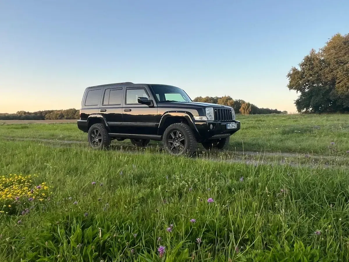 Gebraucht Jeep Commander Overland 218 PS (160 kW) 2007 Schwarz SUV