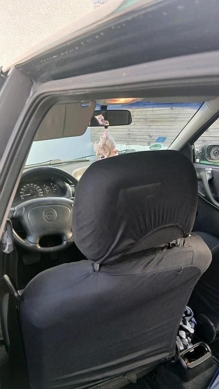 Schwarz Gebraucht 1997 Opel Astra Limousine | 650 € (Superpreis) - Bild 1/4