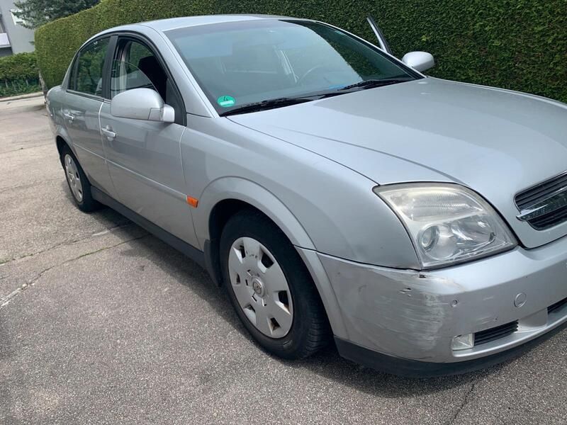 Silber Gebraucht 2002 Opel Vectra Limousine | 900 € (Fairer Preis) - Bild 1/4