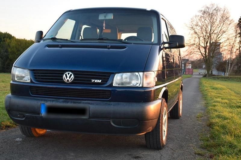 Gebraucht VW T4 102 PS (75 kW) 2001 Blau Van