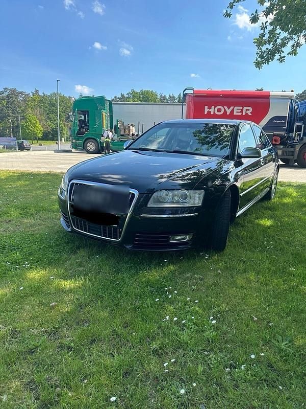 Schwarz Gebraucht 2006 Audi A8 Limousine | 6.000 € (Guter Preis) - Bild 1/4