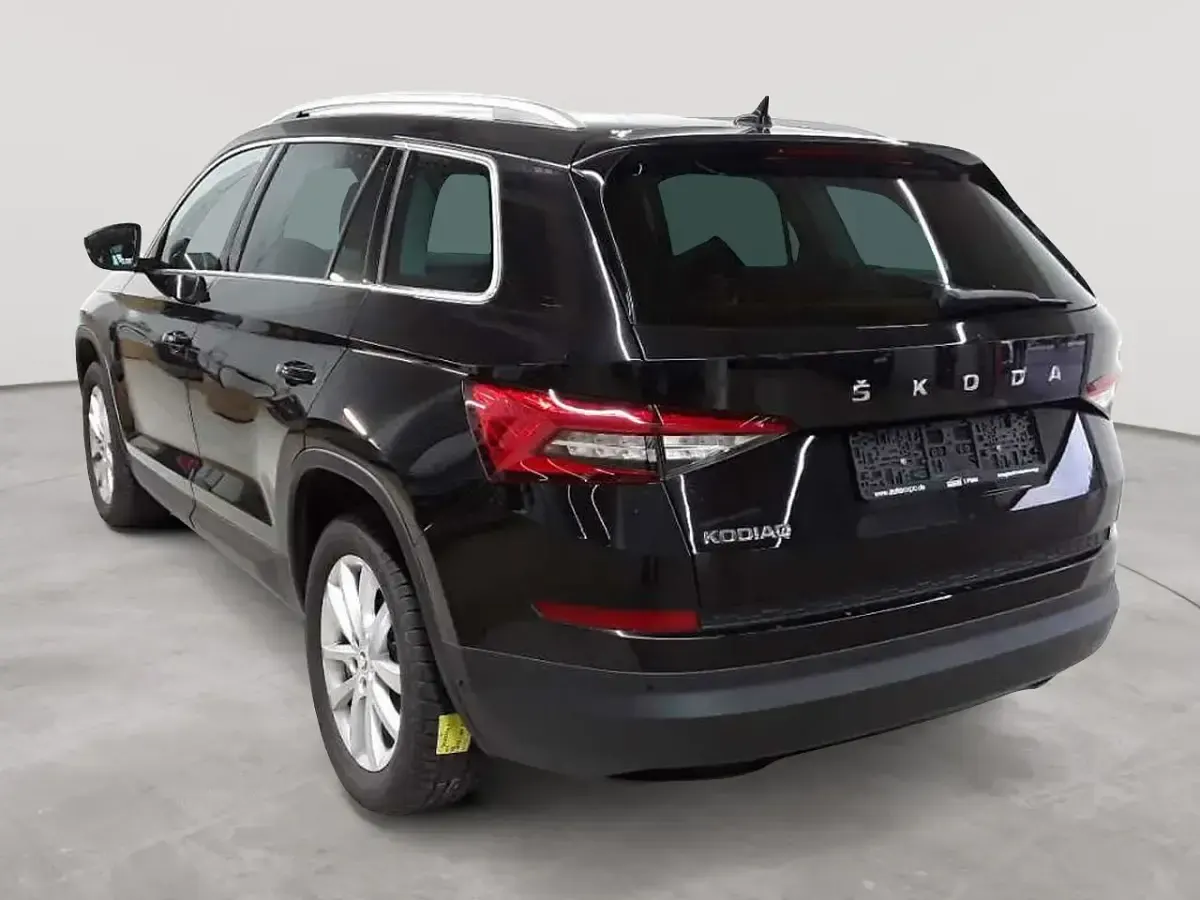 Gebraucht Skoda Kodiaq Style 150 PS (110 kW) 2021 Blackmagic perleffekt SUV