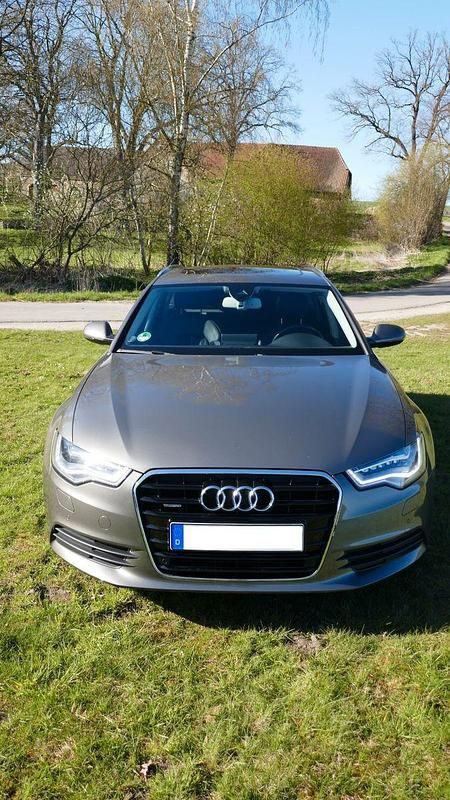 Gebraucht Audi A6 Ambiente 313 PS (230 kW) 2014 Grau Kombi