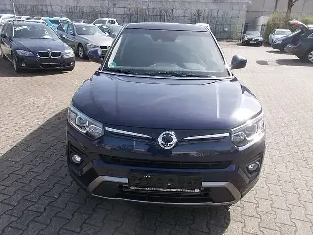 Gebraucht SsangYong Tivoli 163 PS (119 kW) 2023 Blau SUV